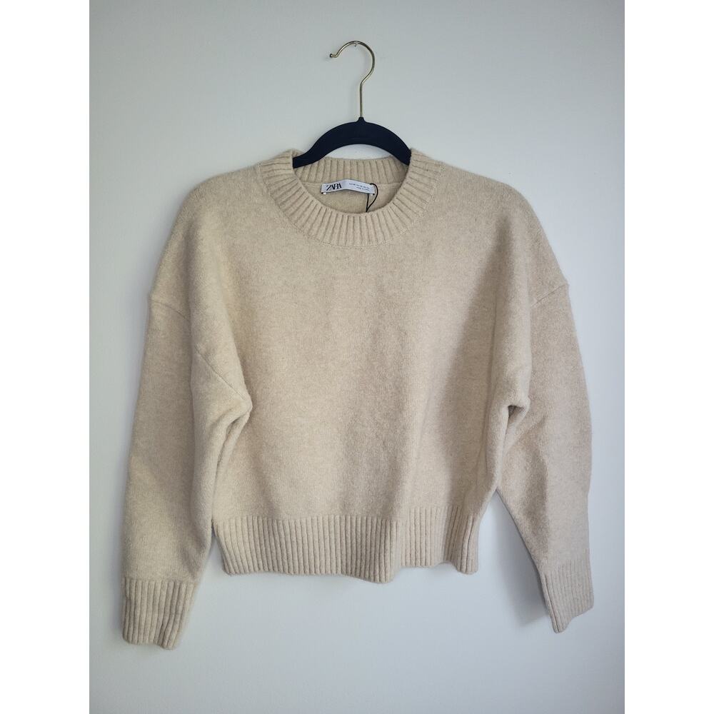 ZARA Soft Knit Cropped Sweater Beige Cream XS Cozychic Minimalist Clean Girl